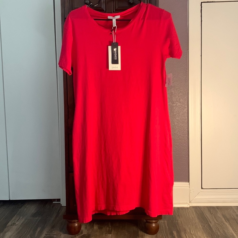 Joie Joplyn TShirt Dress in Hibiscus
